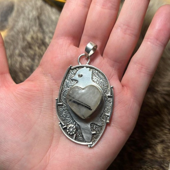 Jewelry - Handmade sterling silver crow agate heart pendant
